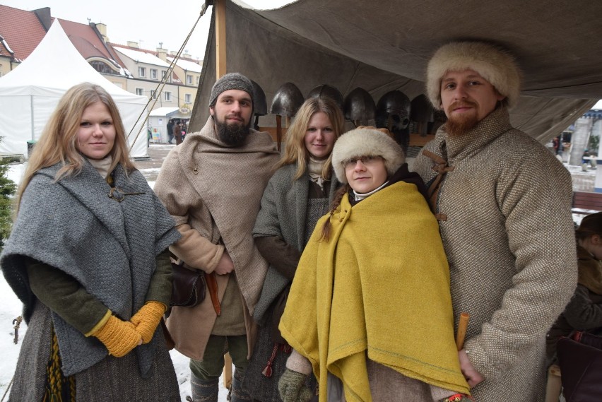 W Żorach na jarmarku można było spotkać wikingów! ZDJĘCIA I FILM Z DRONA