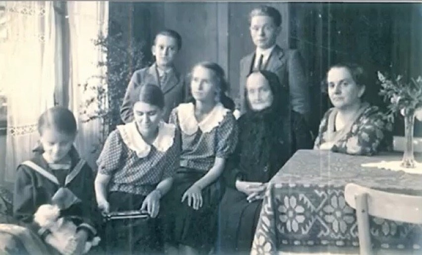 Stanisław Dydo z rodziną na zdjęciu z 1934 roku