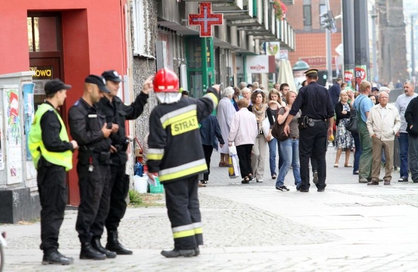 Wrocław: Wyciek gazu na Nankiera. Robotnicy uszkodzili magistralę (ZDJĘCIA)