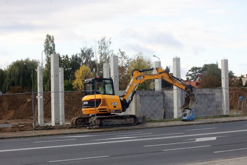 Powstaje nowe centrum handlowe na osiedlu Piekary w Legnicy, zobaczcie zdjęcia