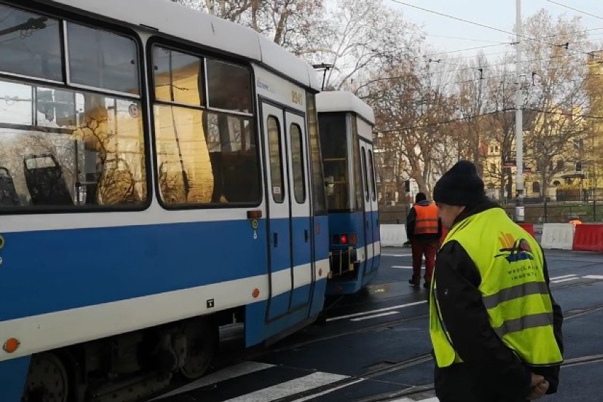 Na ulicy Sądowej trwają testy. Kiedy wrócą tam tramwaje?