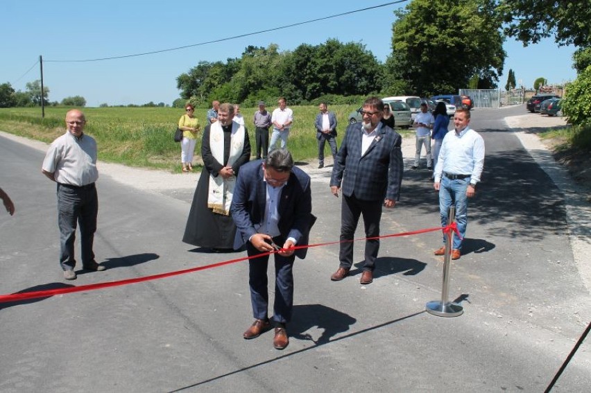 Zakończyły się prace na powiatowym odcinku Szychowo –...