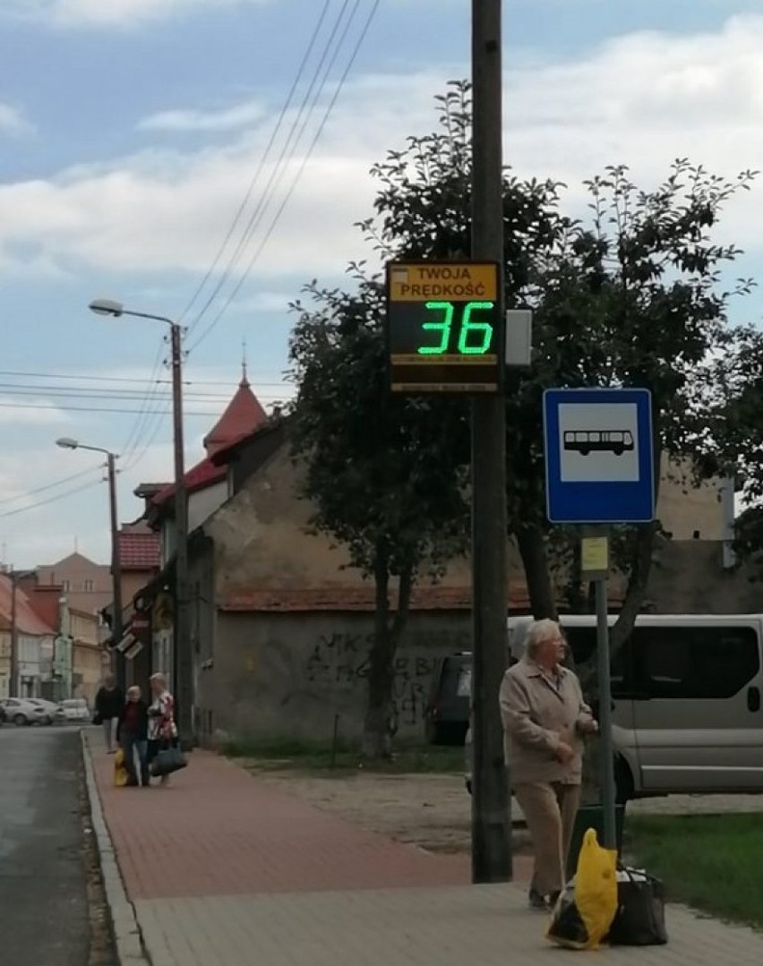 Uwaga kierowcy! Na Głogowskiej zamontowano urządzenie do pomiaru prędkości