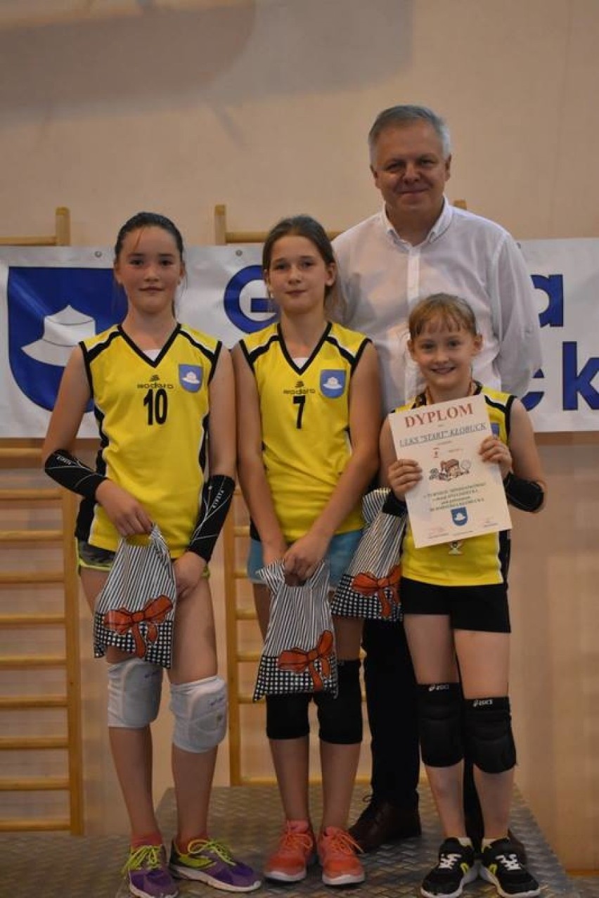 Kłobuck: Turniej minisiatkówki dziewcząt ZDJĘCIA