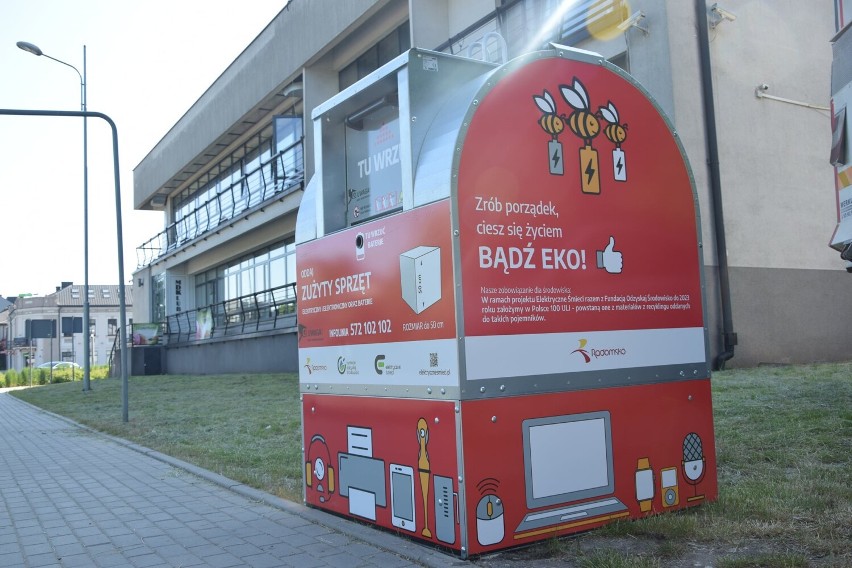 Czerwone pojemniki na elektroodpady już w Radomsku. Gdzie stoją?