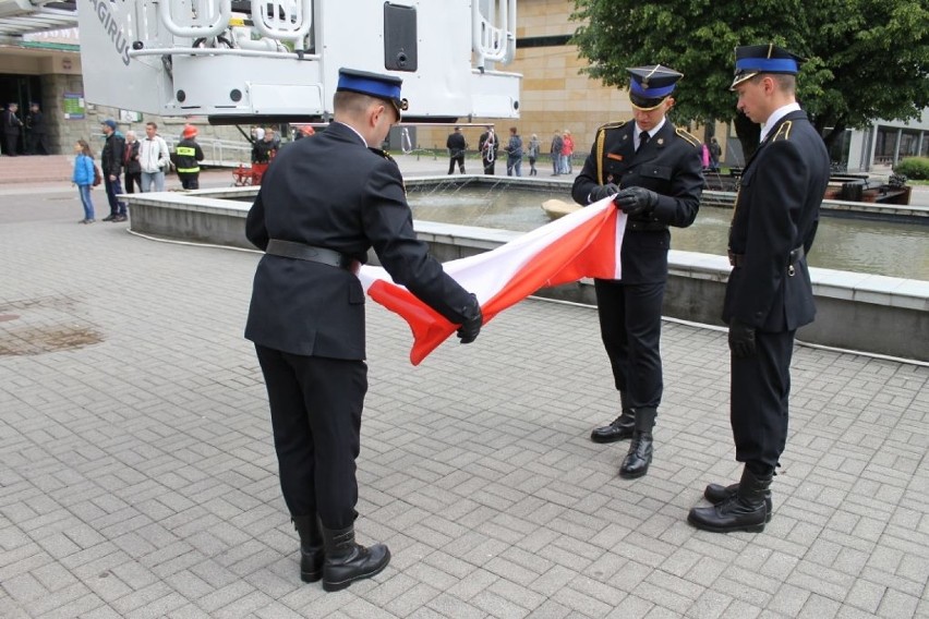 Strażacy świętowali w Wiśle, uroczysty apel na Placu Hoffa i nabożeństwo ekumeniczne (ZDJĘCIA)
