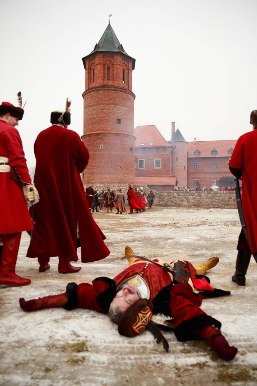 Wyjątkowa inscenizacja historyczna, ukazująca wydarzenia z...