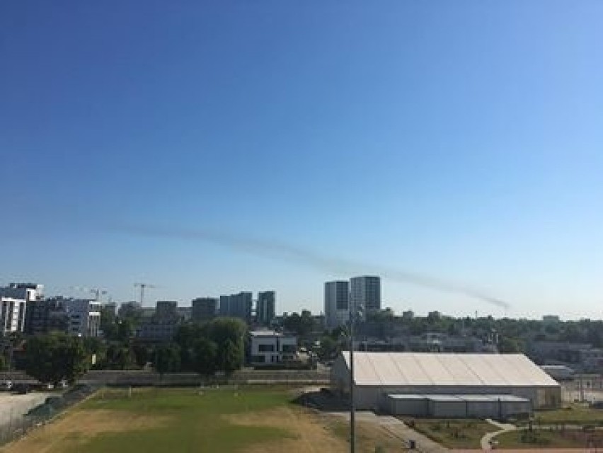 Poznań: Dlaczego z komina elektrociepłowni Karolin wydobywa się czarny dym?