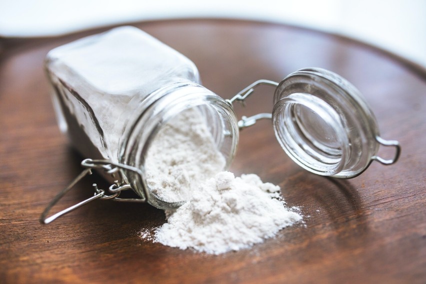 Biała mąką jest źródłem zbędnych węglowodanów w diecie,...