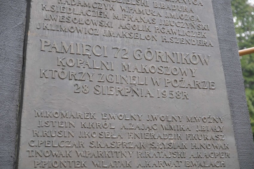 Na obelisku wyryto nazwiska tragicznie zmarłych górników w...