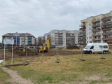 Budowa boiska przy Cieplińskiego w Ostrołęce. Zobacz zdjęcia