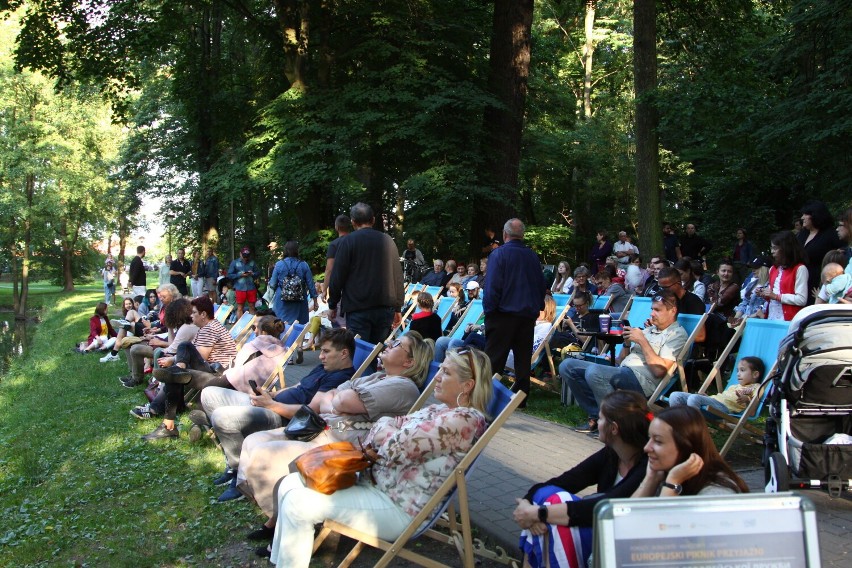 Kameralny koncert Asi Nawojskiej w rzeszowskim parku [ZDJĘCIA]