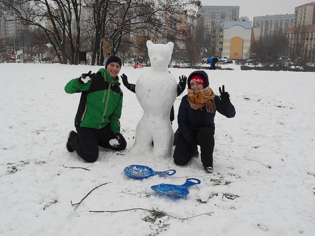 Wigilijne zabawy na śniegu na Widzewskiej Górce...