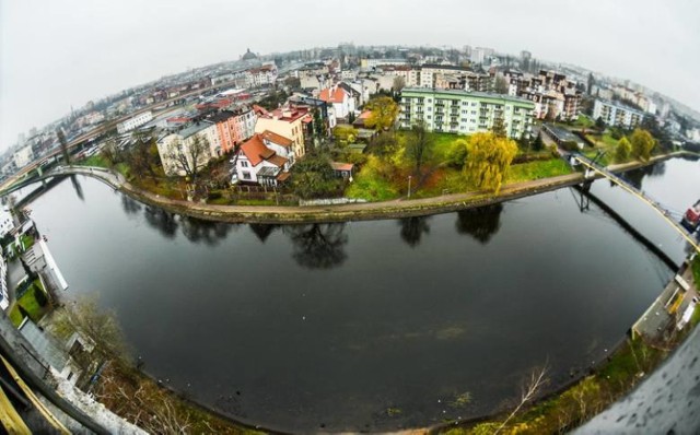 Zmiany wprowadzone zostaną na Miedzyniu. Istniejąca ul. Grzybowa stanie się wkrótce dłuższa. Nazwa będzie obowiązywać też dla 200-metrowego odcinka biegnącego wzdłuż lasu w kierunku wschodnim. 

>>Zobacz proponowane nazwy ulic