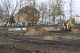 Radomsko: Rewitalizują skwer przy ul. Sierakowskiego i drugą część Parku Świętojańskiego [ZDJĘCIA]
