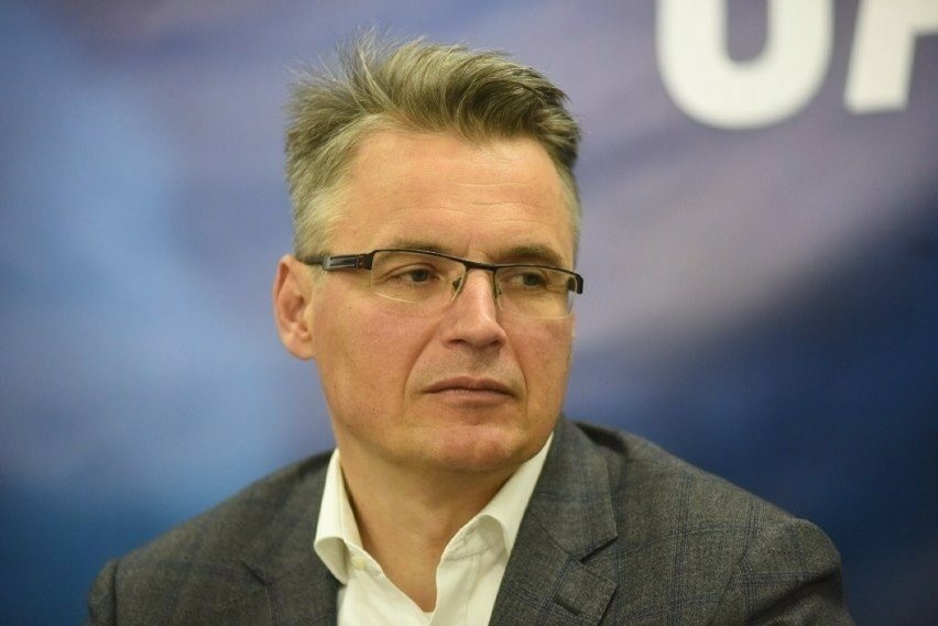 Janusz Kubicki (bezpartyjny - 54 lata)