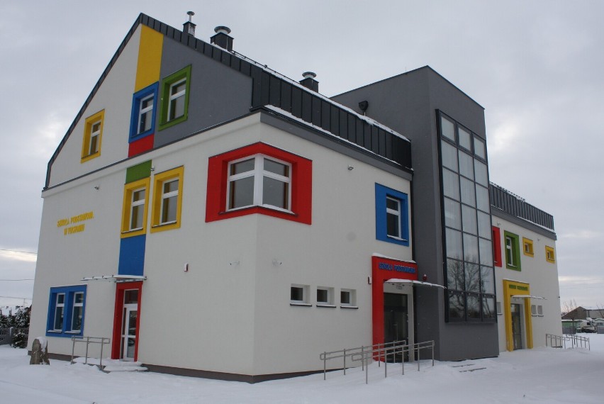 Marzenia się spełniają - nowa szkoła w Tuchomiu oficjalnie otwarta!