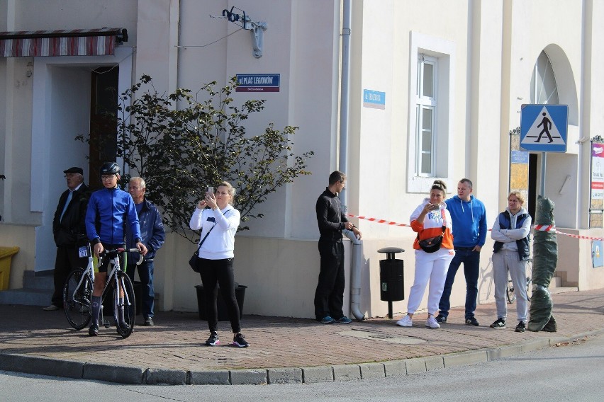 Trwa 52. Ogólnopolskie Kryterium Kolarskie w Wieluniu. Zofia Glinka z brązowym medalem Mistrzostw Województwa ZDJĘCIA