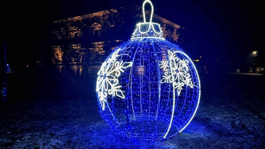 Świąteczne iluminacje już świecą w Nowym Tomyślu! 