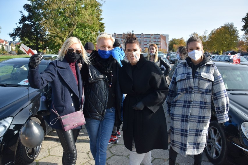 Za chwilę samochodowy protest ruszy ulicami Szczecinka