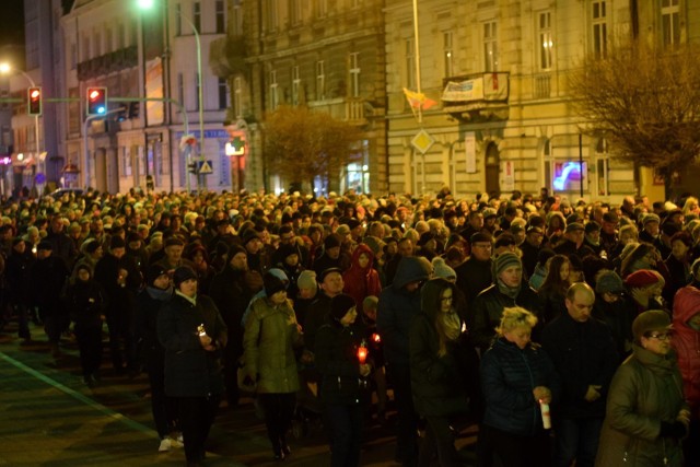 Odwołany został również Marsz Światła. To wydarzenie religijne, które było zaplanowane na 2 kwietnia. Ulicami Jarosławia na trasie od budynku starostwa do kolegiaty, mieli przejść wierni aby upamiętnić papieża Jana Pawła II.