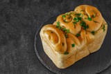 Najprostszy chlebek ziołowy. Będziesz go zajadać przez cały dzień
