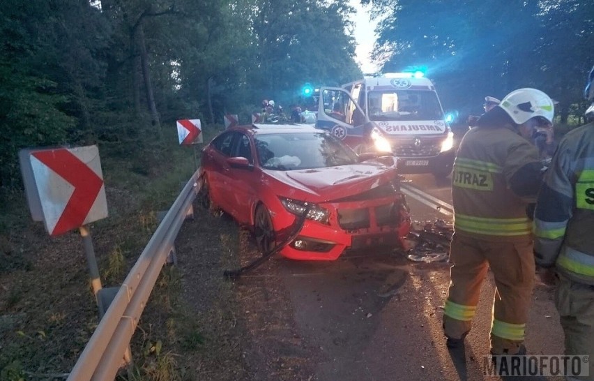 Czołowy wypadek między Kędzierzynem-Koźlem a Januszkowicami.