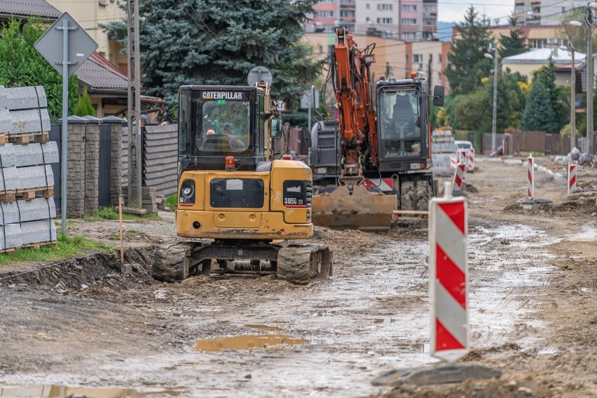 Nowy Sącz. Trwa remont ul. Wiśniowieckiego. Zaglądamy na plac budowy [ZDJĘCIA]