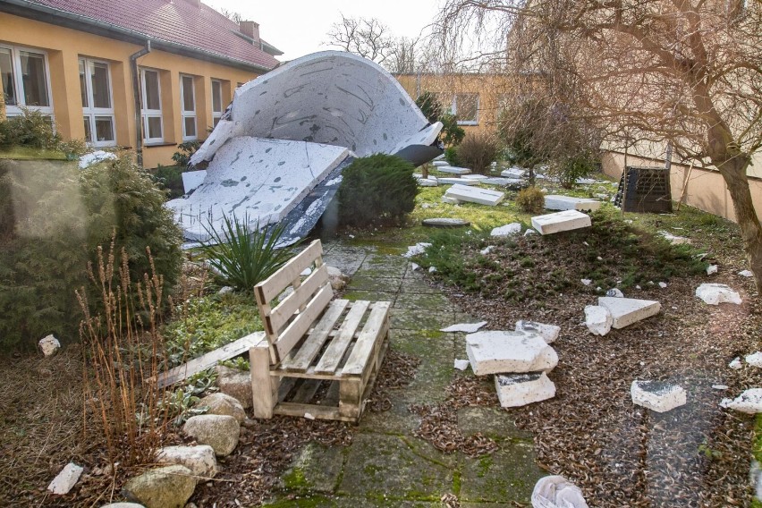 Przedszkole zamknięte, szkoła uszkodzona. Malik demolował pod Goleniowem