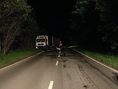KRÓTKO: W Zabrzu przy ul. Chudowskiej zderzyła się ciężarówka z volvo. Jedna osoba nie żyje