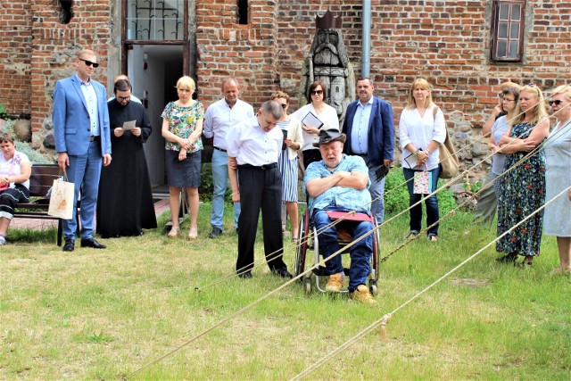 Od dzisiaj w zamku możemy zobaczyć, a nawet zakupić prace artysty.