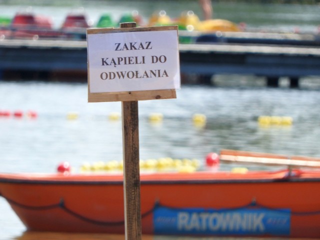 Plaża Miejska Dojlidy w Białymstoku otwarta, ale obowiązuje zakaz kąpieli! W wodzie wykryto paciorkowce kałowe