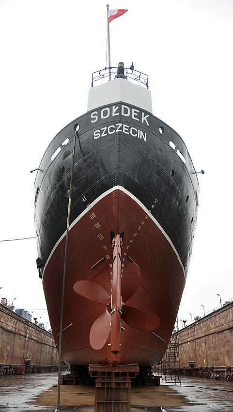 Remont Sołdka w gdańskiej stoczni (zdjęcia)