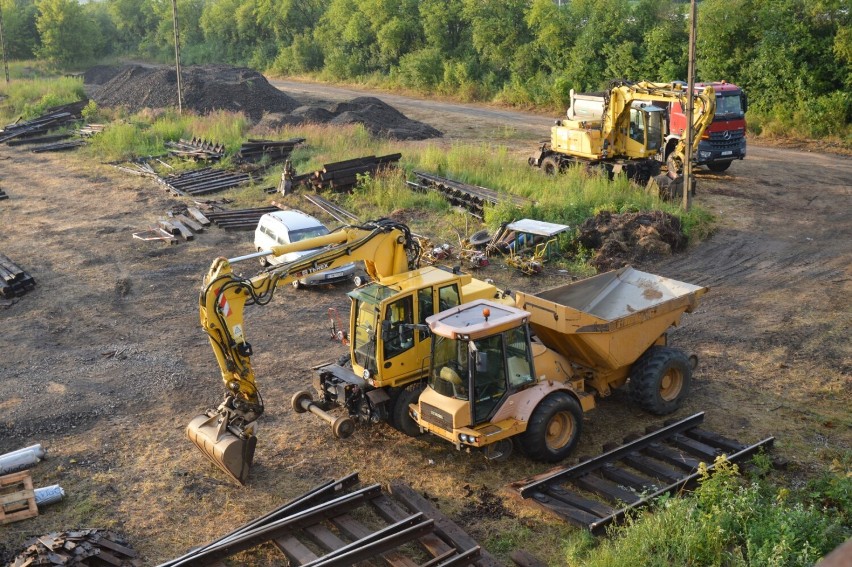 Tak się zmienia linia kolejowa w Zduńskiej Woli Karsznicach....