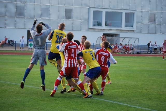 Polonia Leszno wygrała z Unią Swarzędz 1:0 w pierwszym meczu finału Wielkopolskiej Ligi Juniorów Starszych.