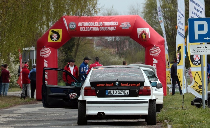 Na starcie I edycji Grudziądzkiego Mistrza kierownicy...