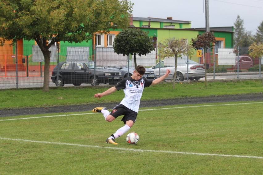 Lech Dobre - Tęcza Topólka 3:2 w 10. kolejce A klasy, grupa Włocławek [zdjęcia]