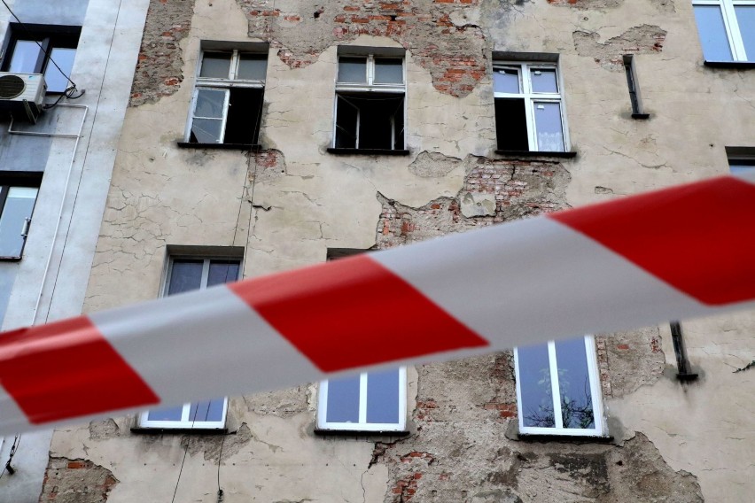 Tragiczny pożar we Wrocławiu. Dwie osoby nie żyją. [CO BYŁO PRZYCZYNĄ?]