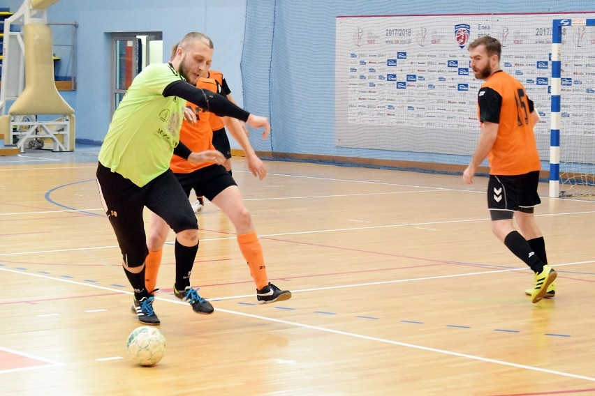 Pilska Liga Futsalu: rozgrywki na finiszu, ale jest o co walczyć. Zobacz zdjęcia z przedostatniej kolejki