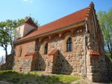 Wiejskie kościoły krzyżackie w Kujawsko-Pomorskiem. Surowe piękno zaklęte w kamieniu i cegle [zdjęcia]
