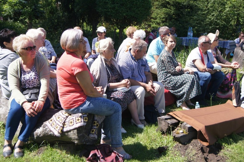 Spotkanie z rodzinami Wspólnoty Betel i rodzinami z Ukrainy w Eko-ogrodzie w Radomsku. ZDJĘCIA
