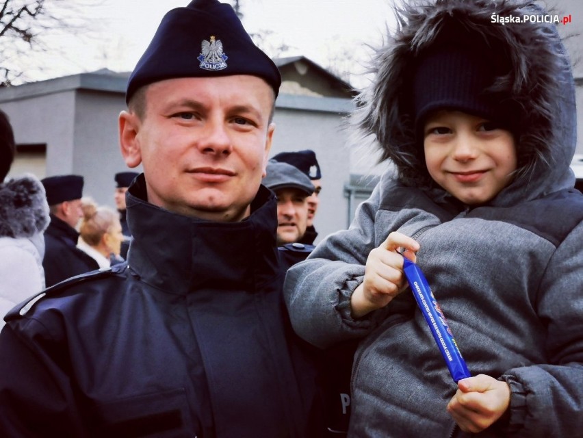Katowice: 99 policjantów ślubowało służyć "nawet z narażeniem życia..."