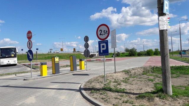 Ten parking został oddany do użytku niecały miesiąc temu.