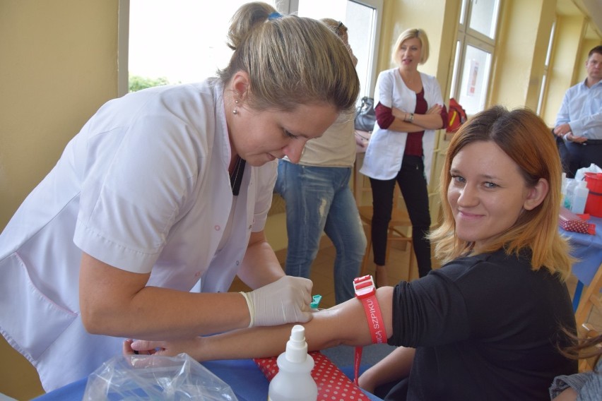 Sieradzka akcja dla 12-letniej Roksany chorej na białaczkę: 469 zgłoszeń do bazy dawców szpiku!