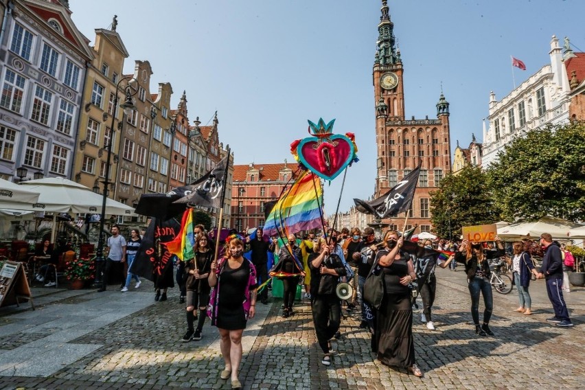 Bezpiecznie podczas sobotnich demonstracji w Gdańsku. Do sądu trafią co najmniej 3 wnioski o ukaranie za wykroczenia