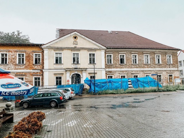 Robotnicy wrócili na plac budowy remontowanego Pałacu Dietrichsteinów