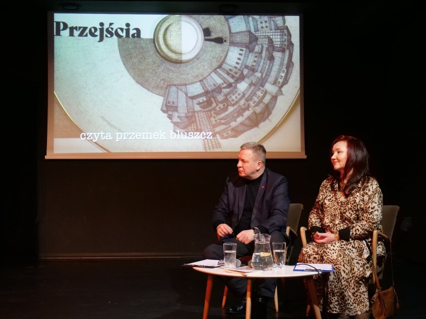 Promocja tomiku poezji "Przejścia” Ireneusza Kaczmarczyka w MDK w Radomsku