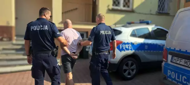 Zatrzymany 42-latek z Łodzi był już poszukiwany przez policję. Grozi mu do 10 lat więzienia.