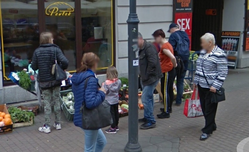 Oto ulice Katowic w Google Street View. Kogo złapała kamera? Sprawdź, czy też jesteś na tych ZDJĘCIACH!