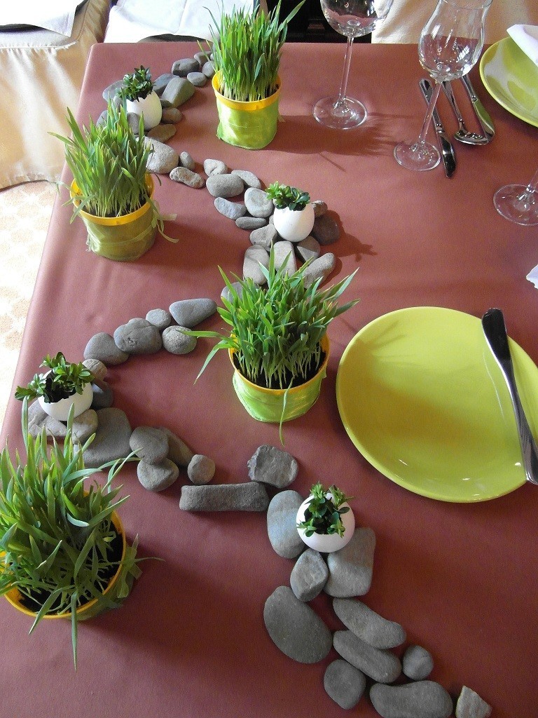 Zobacz jak udekorować stół na Święta Wielkanocne